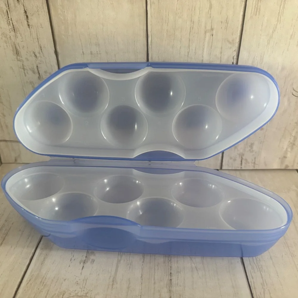 Tupperware Blue 6 Egg Storer Container Hinged Lid Portable Travel Camping 3026A1